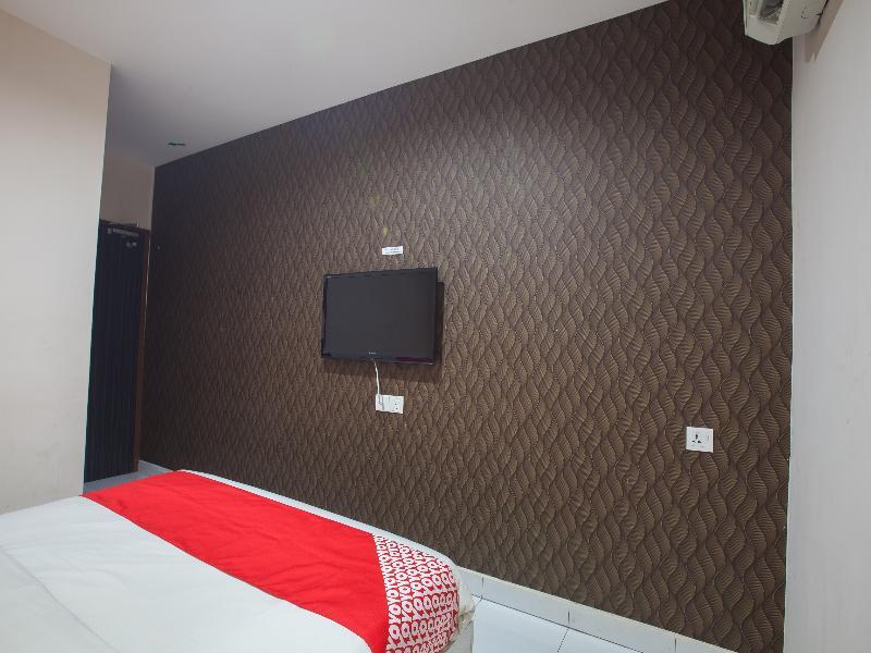 Super Oyo 1163 Hotel Pulai Ipoh Kültér fotó